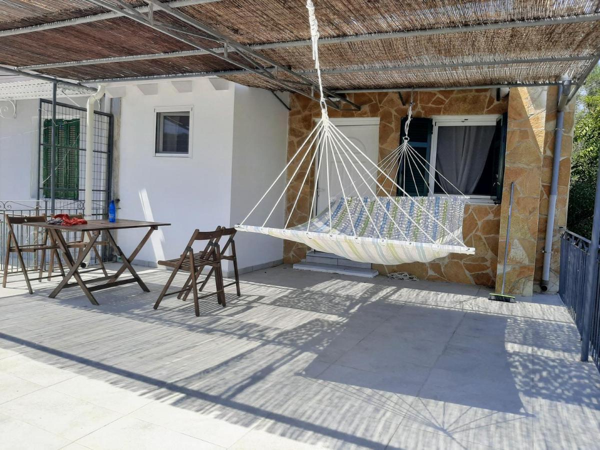 Villa Aspros - Traditionell, Ruhig Und Strandnah Liapades Ngoại thất bức ảnh