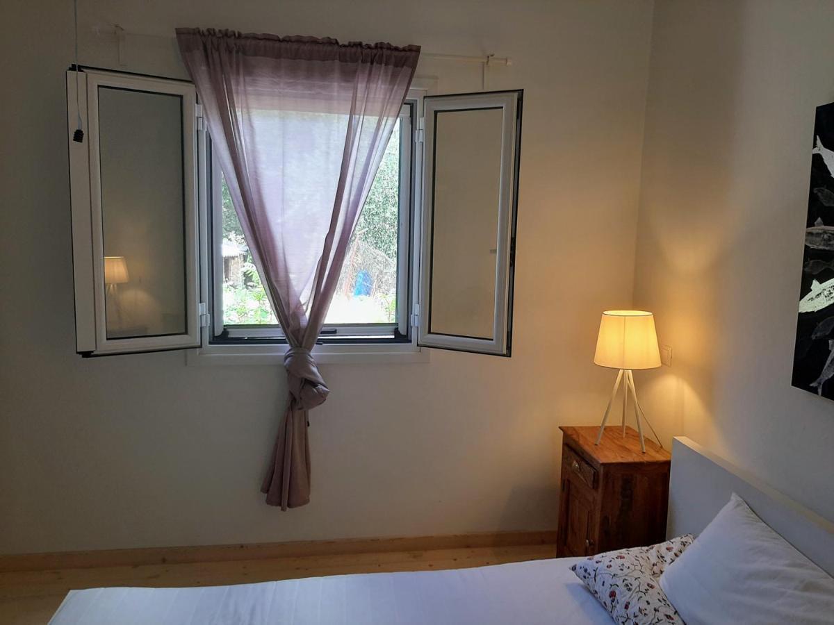 Villa Aspros - Traditionell, Ruhig Und Strandnah Liapades Ngoại thất bức ảnh