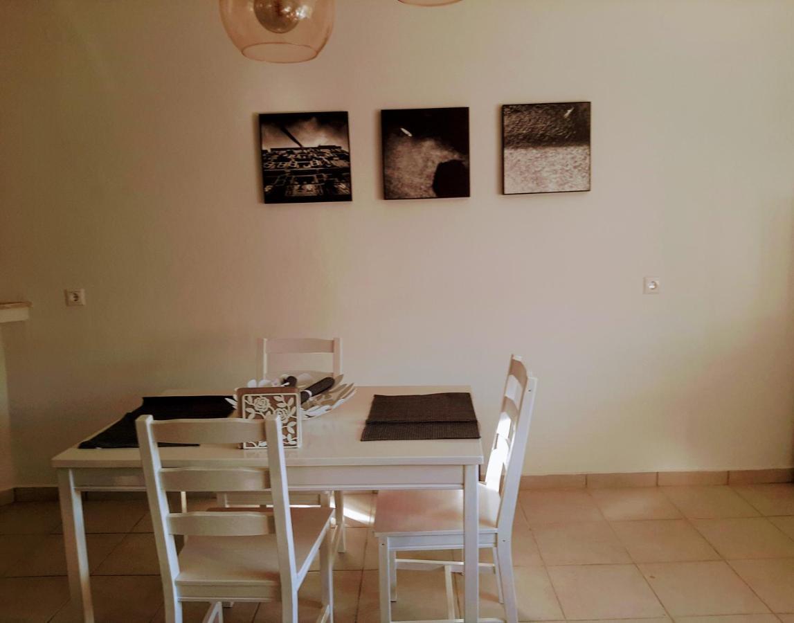 Villa Aspros - Traditionell, Ruhig Und Strandnah Liapades Ngoại thất bức ảnh