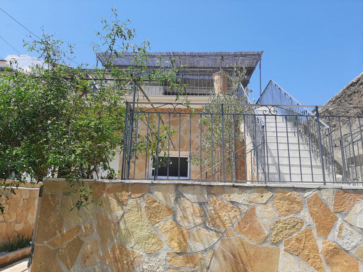 Villa Aspros - Traditionell, Ruhig Und Strandnah Liapades Ngoại thất bức ảnh